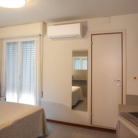 Hotel Norma Misano Adriatico Habitación foto