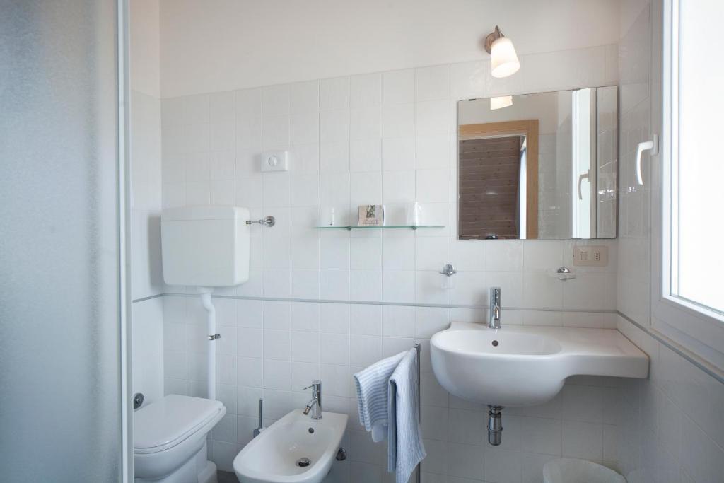 Hotel Norma Misano Adriatico Habitación foto